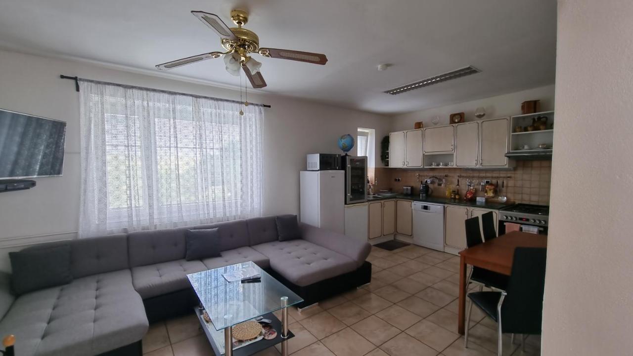 Apartman Modre Z Nebe Němčičky Zewnętrze zdjęcie